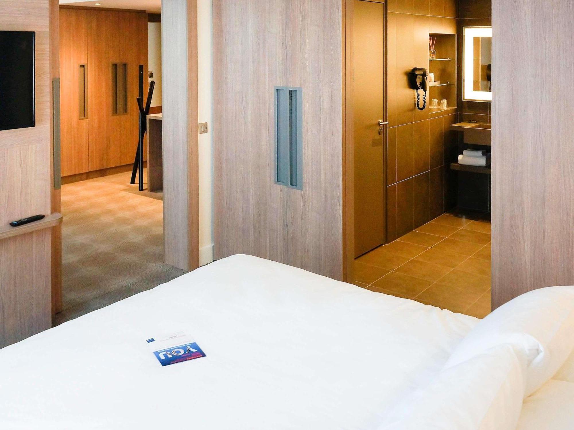 Novotel Saclay Dış mekan fotoğraf