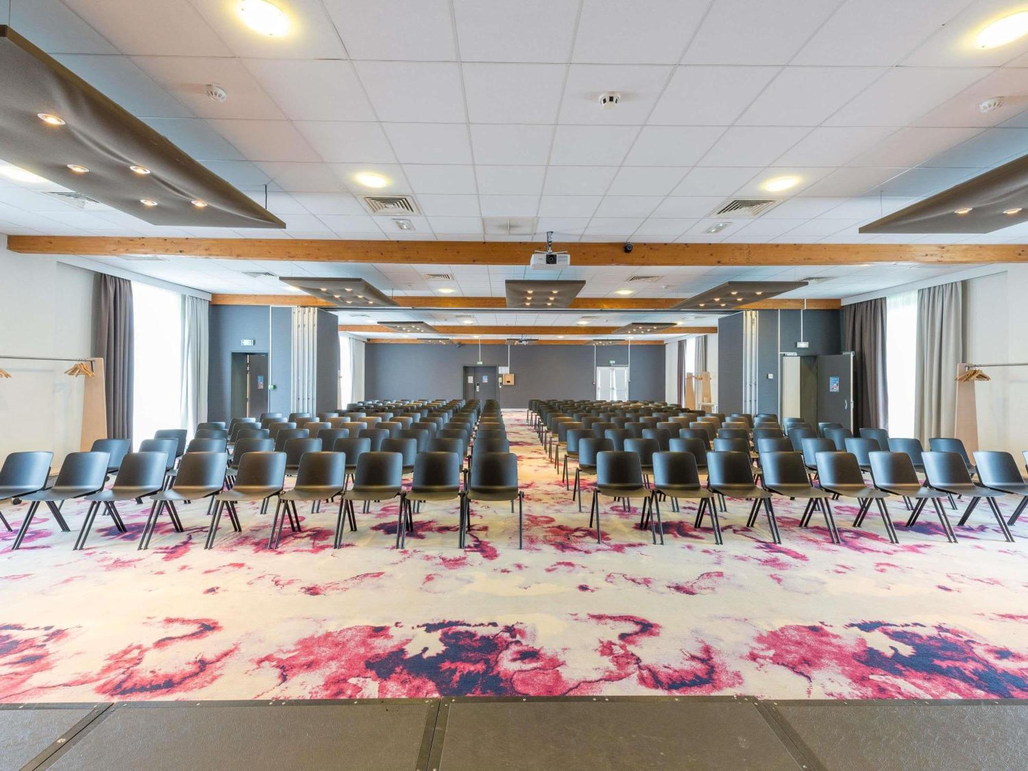 Novotel Saclay Dış mekan fotoğraf