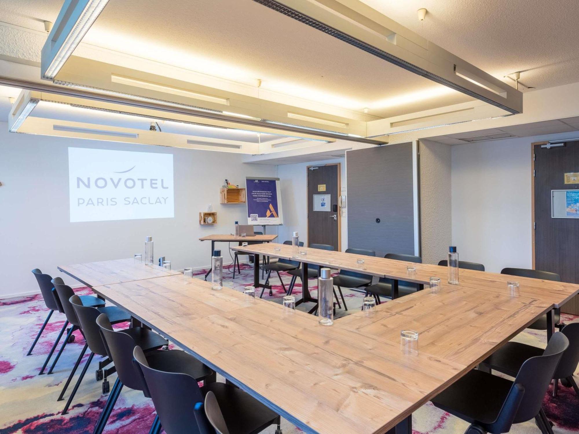 Novotel Saclay Dış mekan fotoğraf