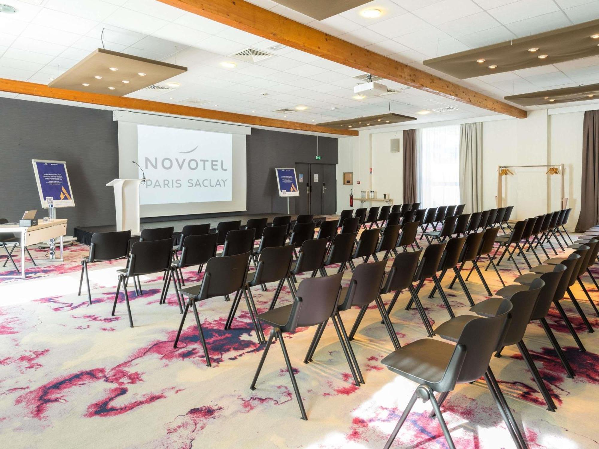 Novotel Saclay Dış mekan fotoğraf