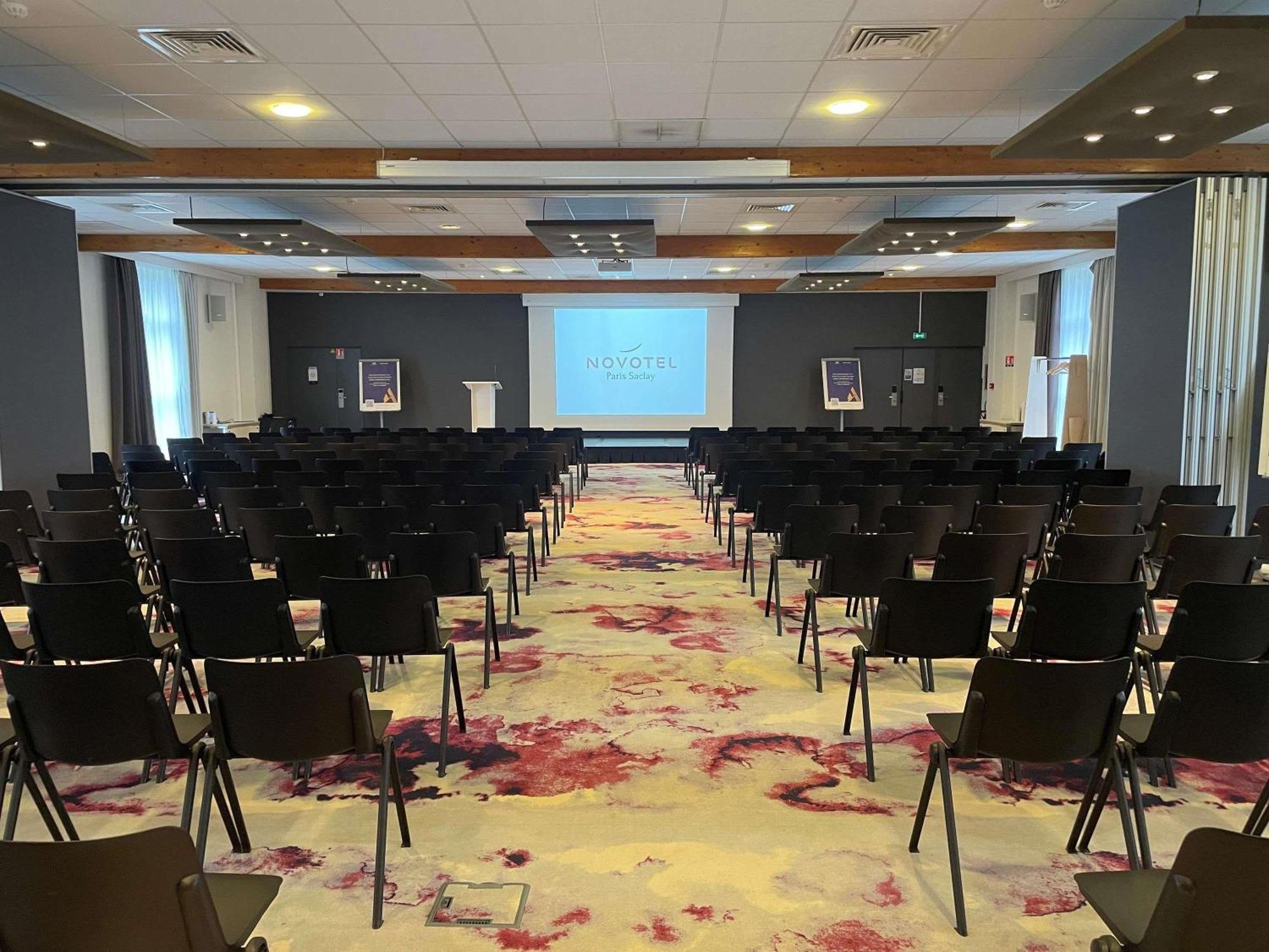 Novotel Saclay Dış mekan fotoğraf